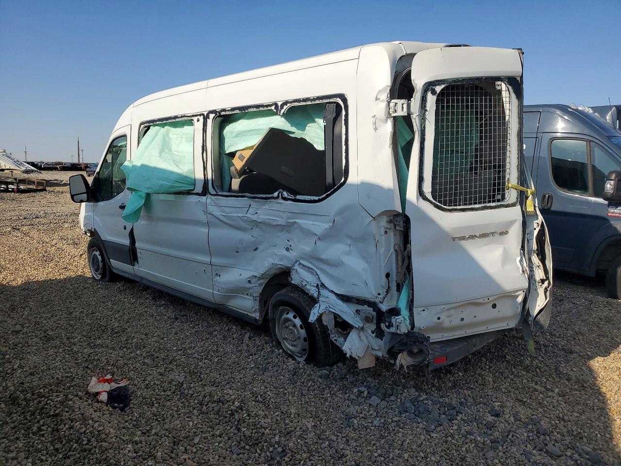 1FBAX2CMXKKA85225 · 2019 FORD TRANSIT · 2/13