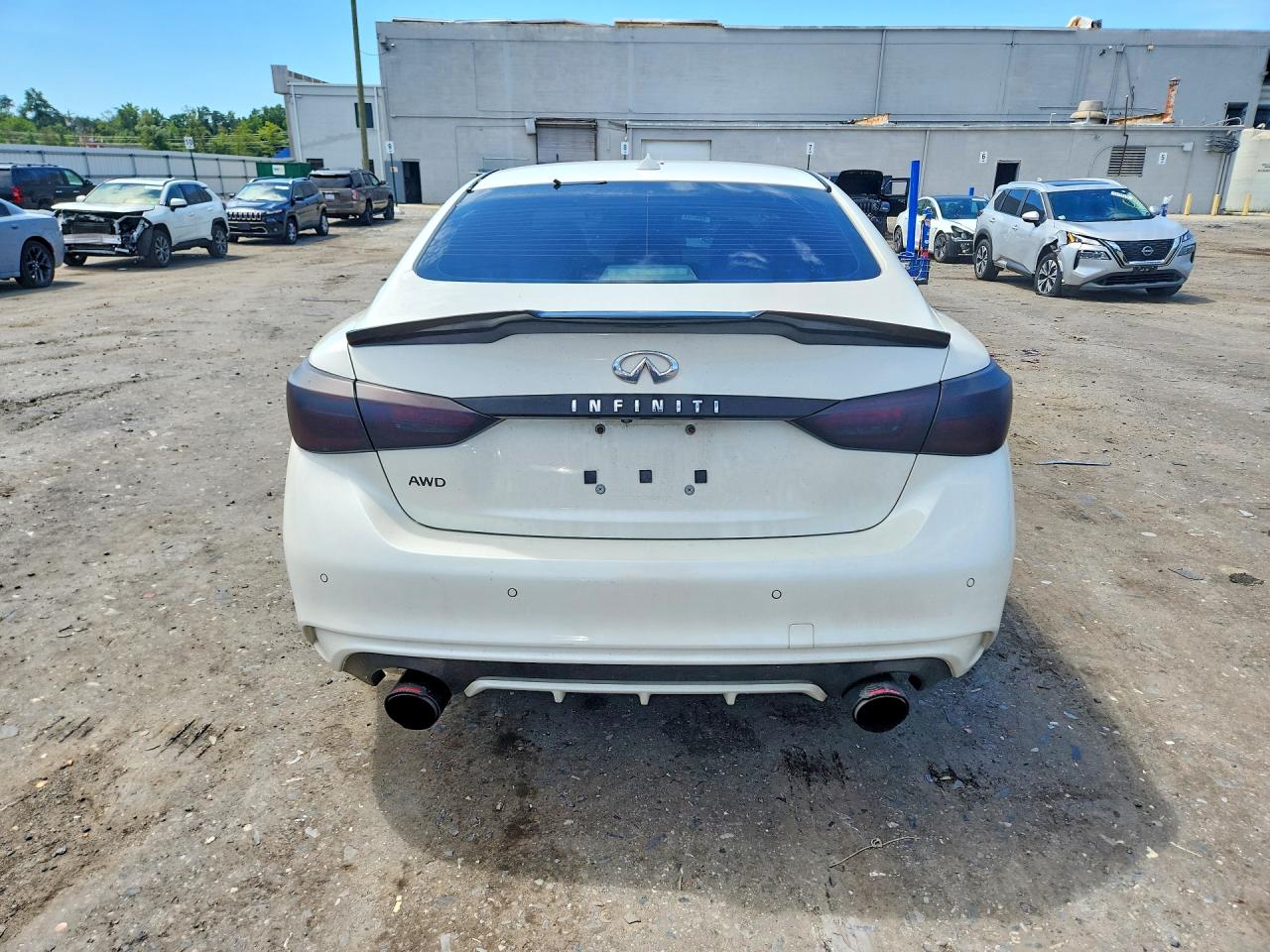 JN1EV7AR2JM611139 · 2018 INFINITI Q50 · 6/12