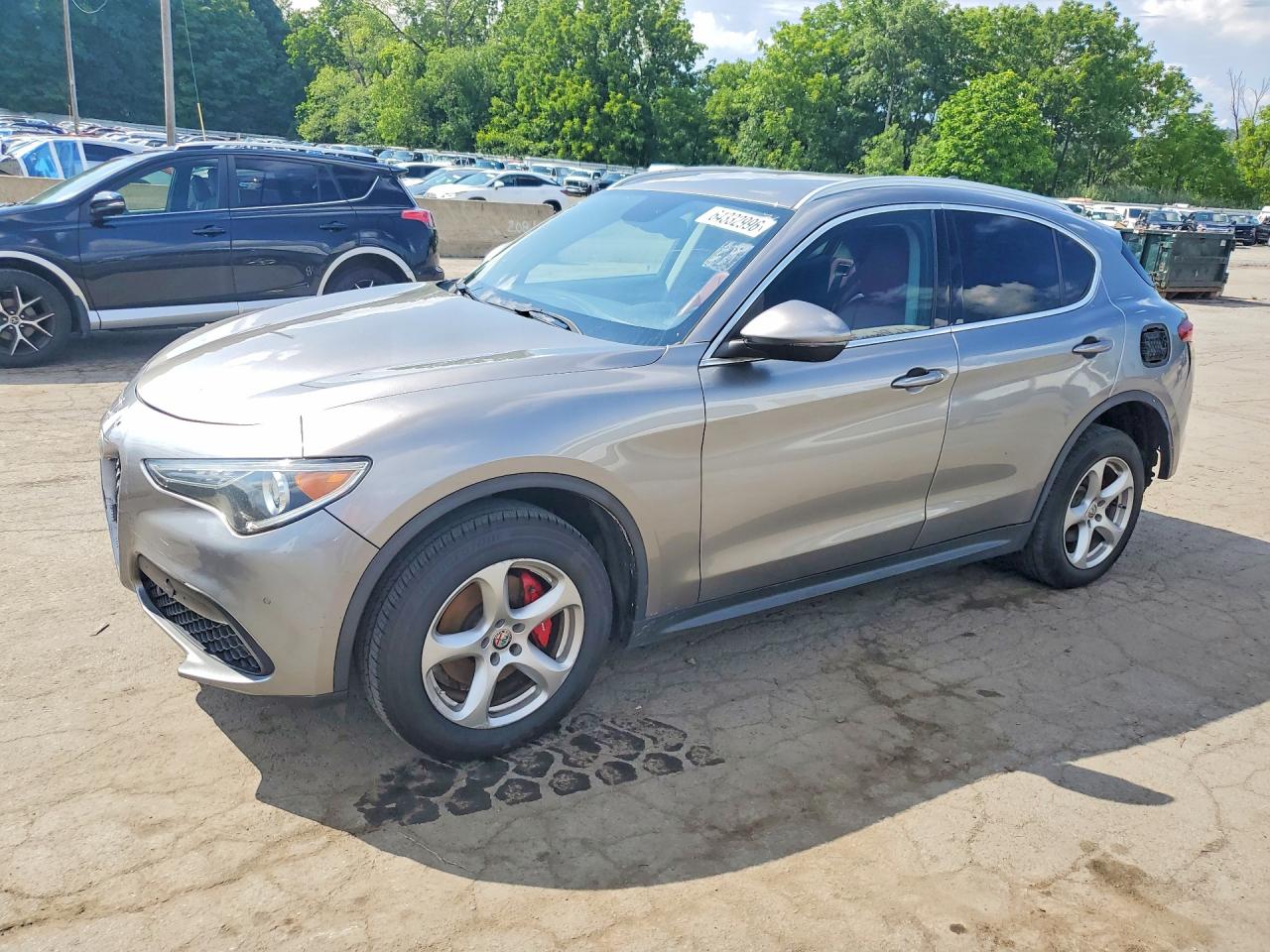ZASFAKAN1J7B83521 · 2018 ALFA ROMEO STELVIO