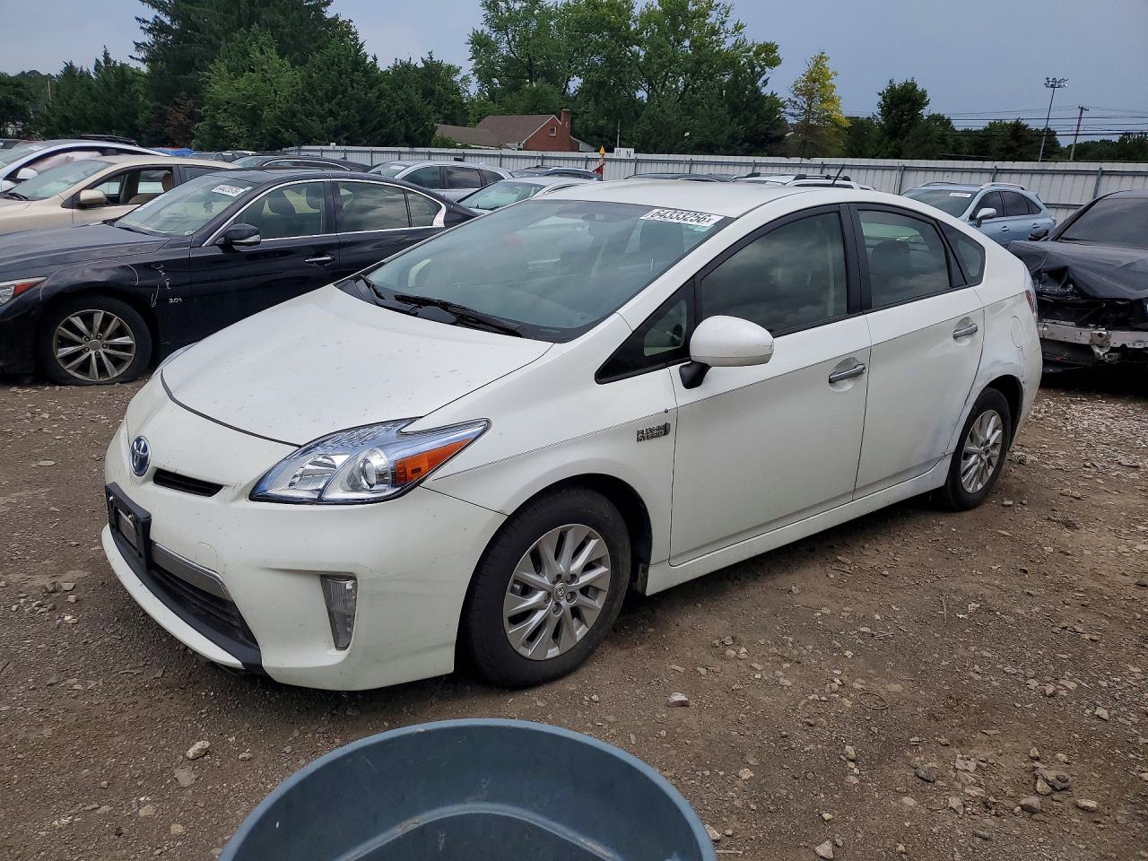 2013 TOYOTA PRIUS PLUG-IN HYBRID
