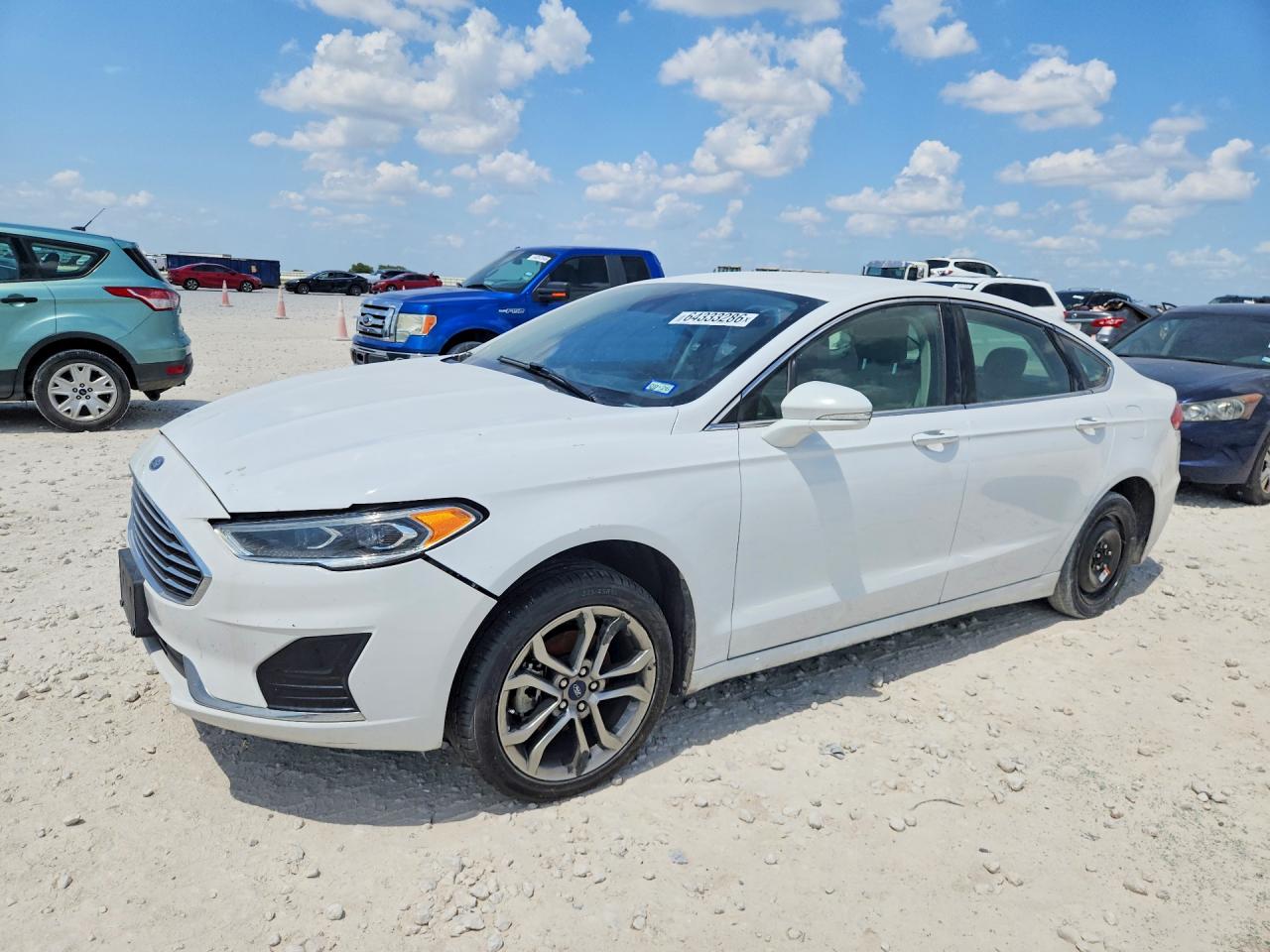 3FA6P0CD2KR252572 · 2019 FORD FUSION