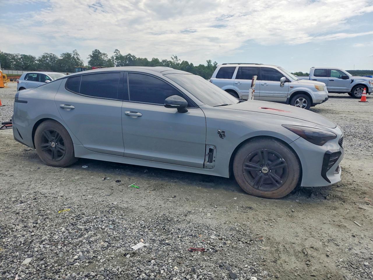 KNAE45LC3J6020803 · 2018 KIA STINGER · 4/13