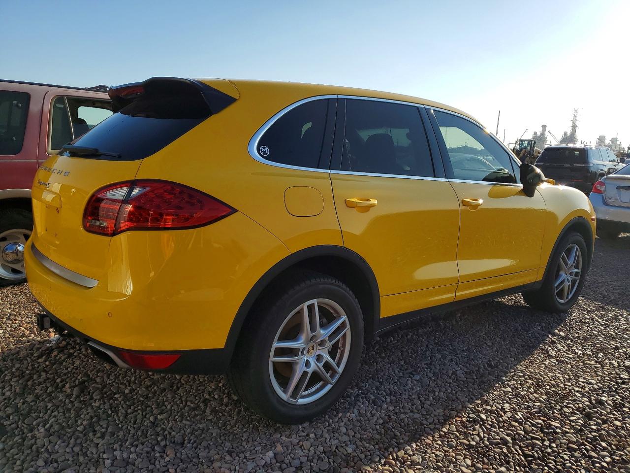 WP1AB2A27BLA42109 · 2011 PORSCHE CAYENNE · 3/13