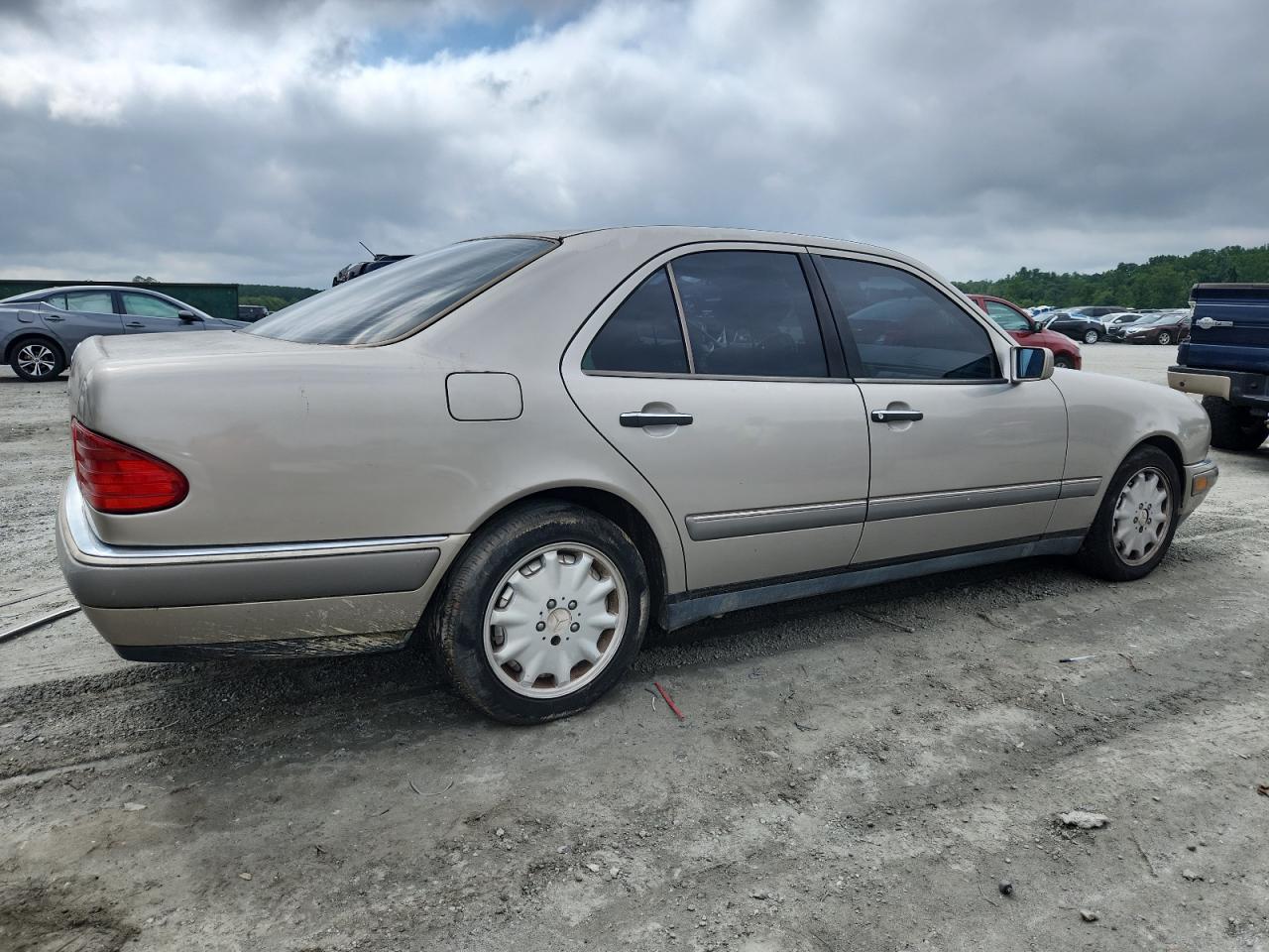 WDBJF55F2VA436054 · 1997 MERCEDES-BENZ E · 3/12
