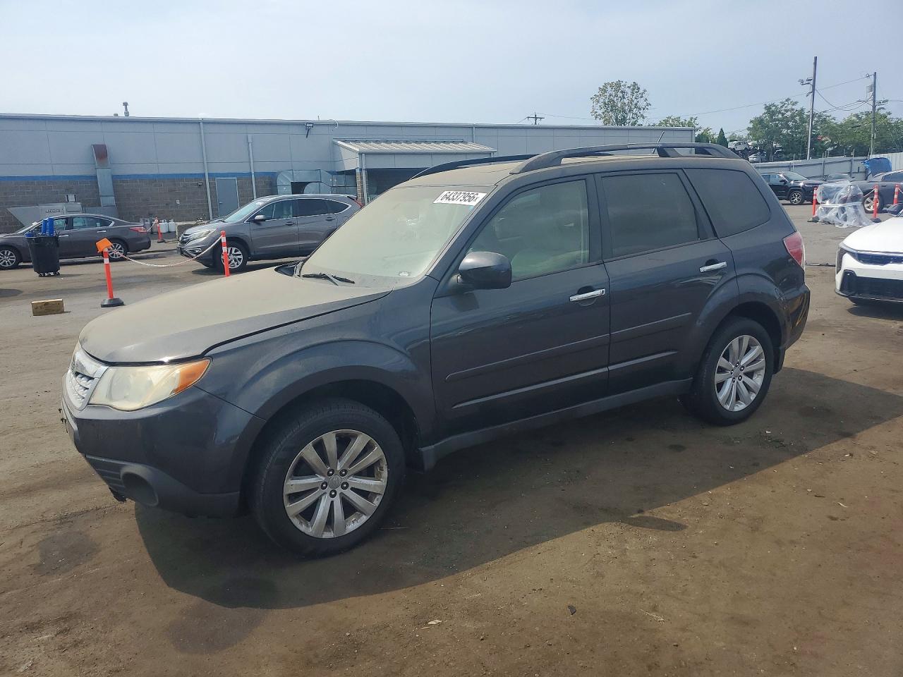 JF2SHAFC5DH414120 · 2013 SUBARU FORESTER