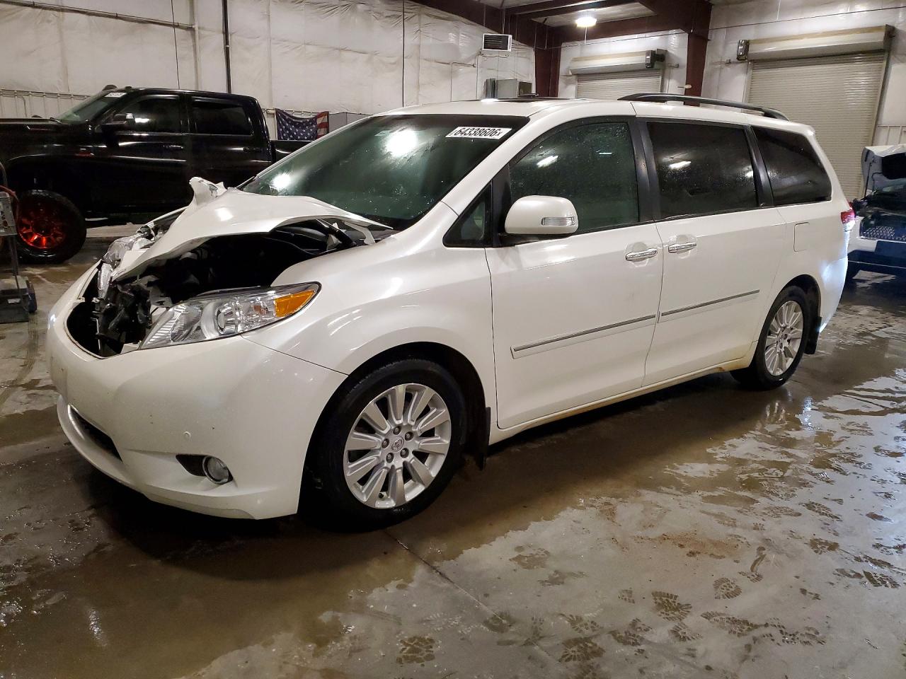 5TDYK3DC7DS375888 · 2013 TOYOTA SIENNA