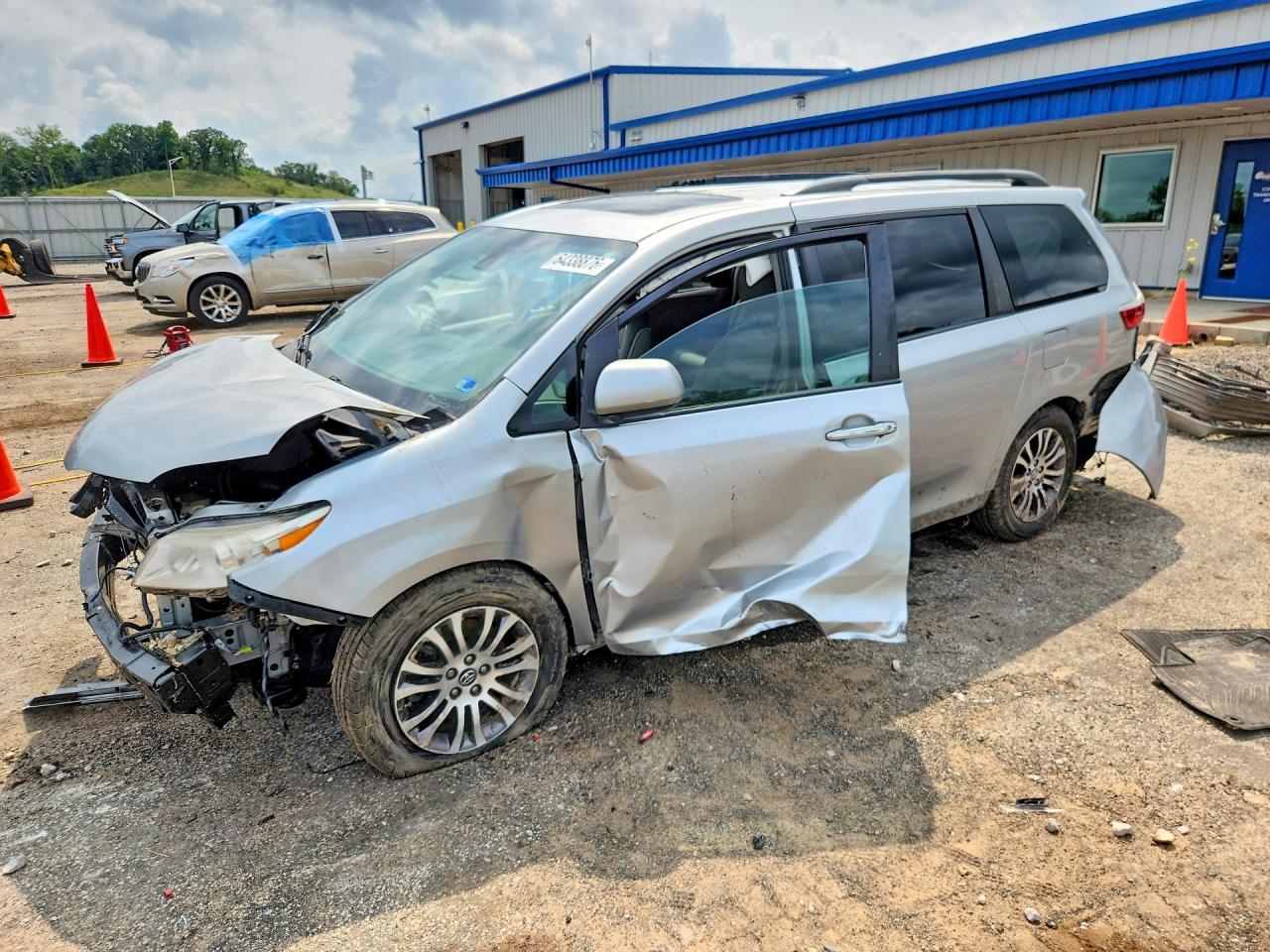 5TDYZ3DC3LS026284 · 2020 TOYOTA SIENNA