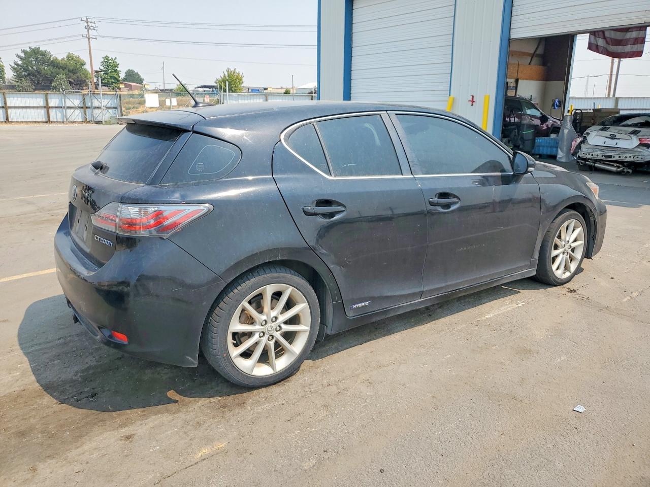 JTHKD5BH2B2010015 · 2011 LEXUS CT · 3/12