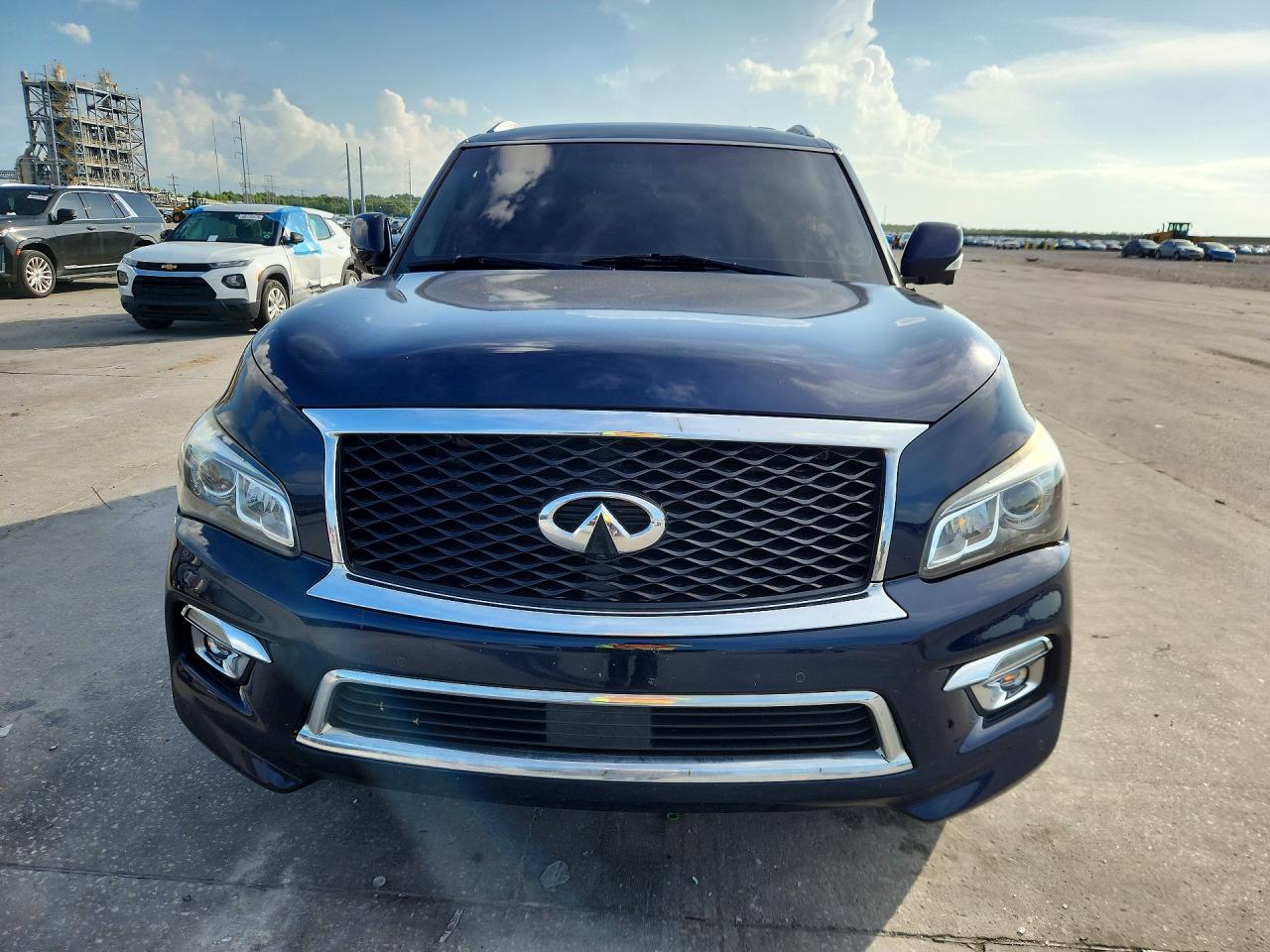 JN8AZ2NC8F9371876 · 2015 INFINITI QX80 · 5/13