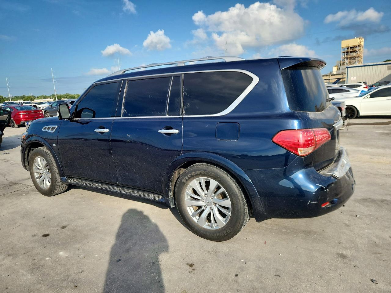 JN8AZ2NC8F9371876 · 2015 INFINITI QX80 · 2/13