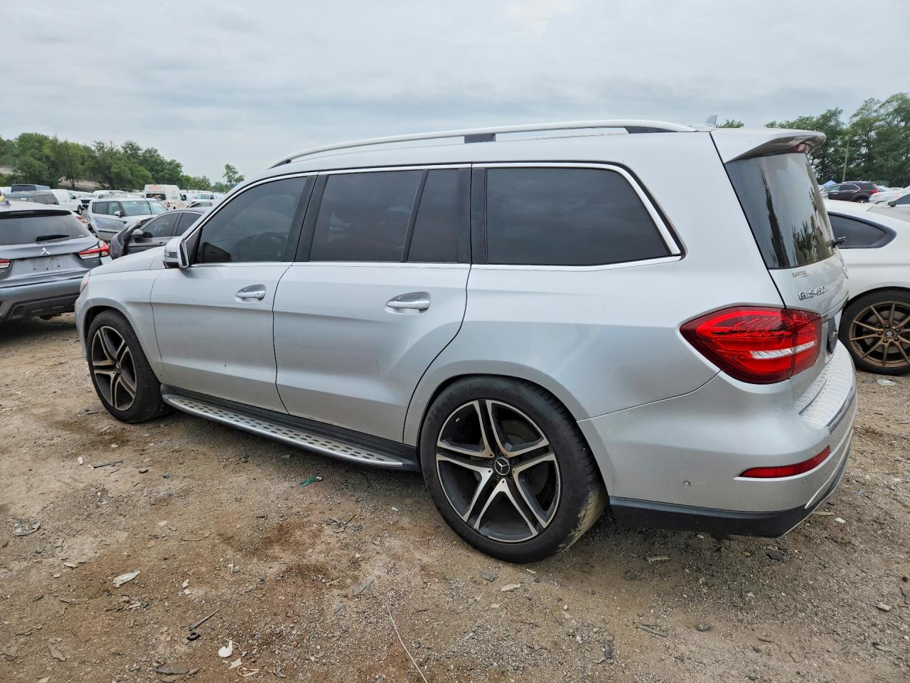 4JGDF6EE5HA913765 · 2017 MERCEDES-BENZ GLS · 2/13