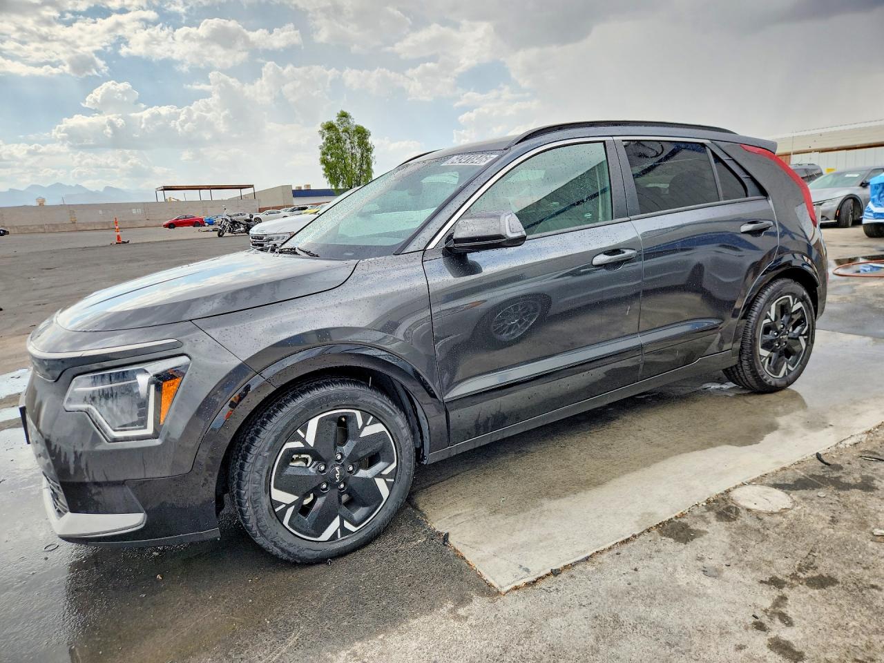 KNDCR3L13P5033399 · 2023 KIA NIRO