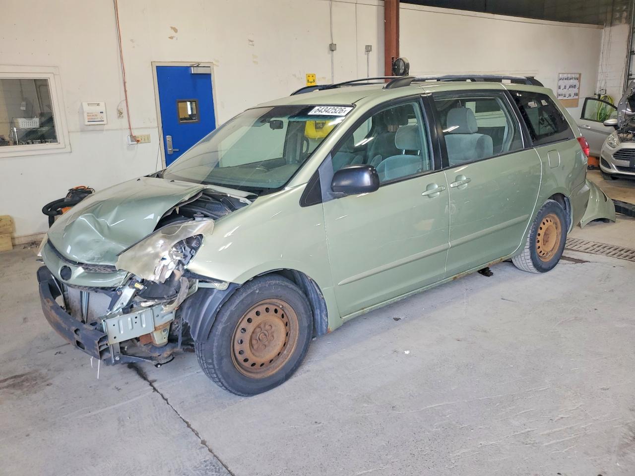 5TDZK23C67S014382 · 2007 TOYOTA SIENNA