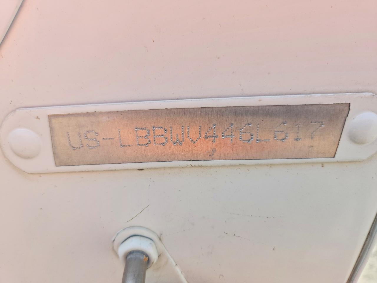 LBBWV446L617 · 2017 LUND 1875 CROSSOVER · 10/10