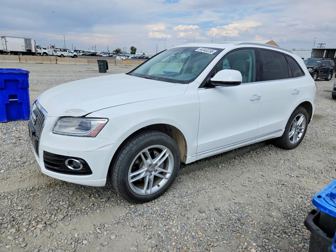 WA1L2AFP2GA010805 · 2016 AUDI Q5