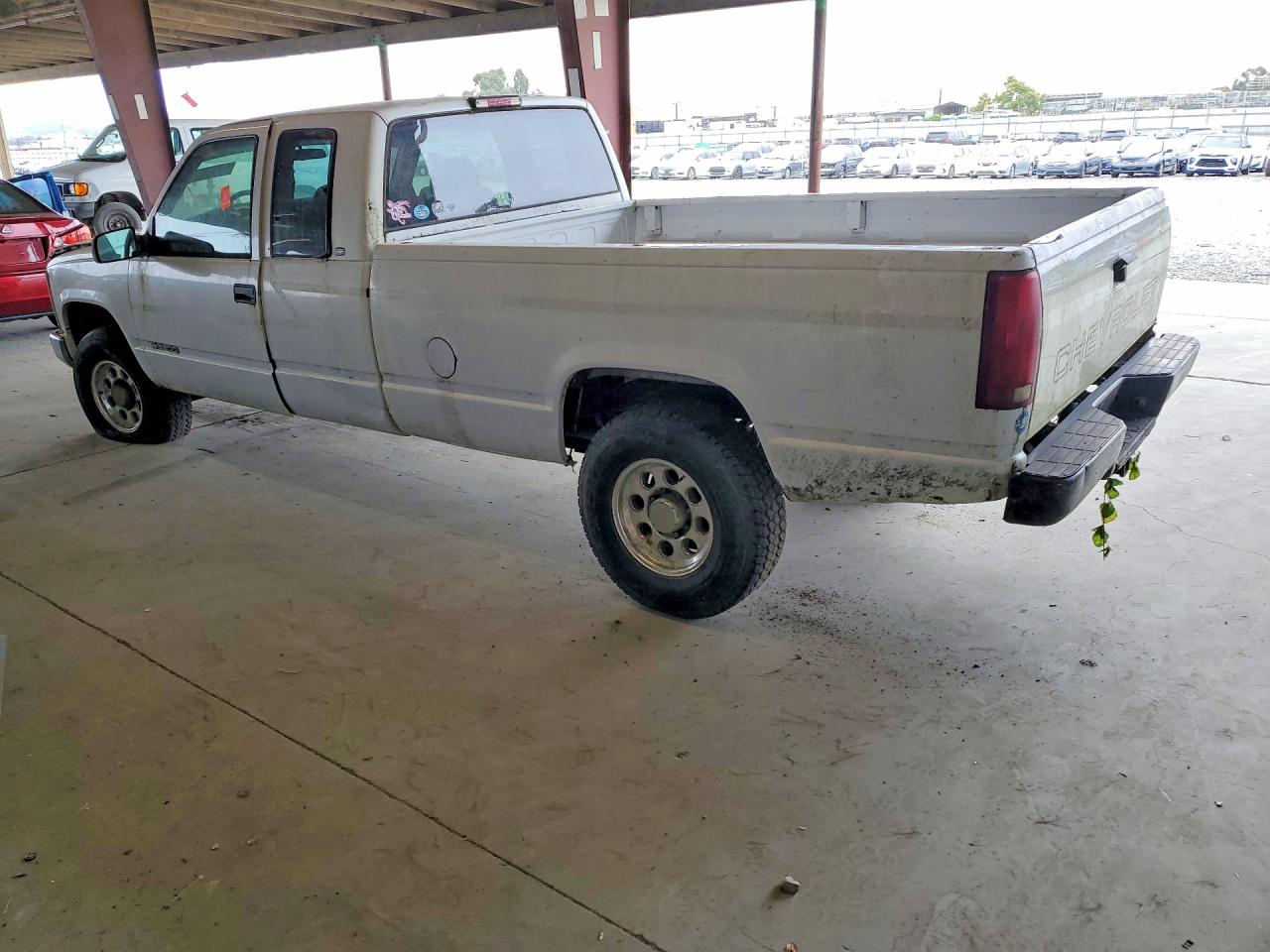 1GCGC29R6WE249336 · 1998 CHEVROLET GMT-400 · 2/12