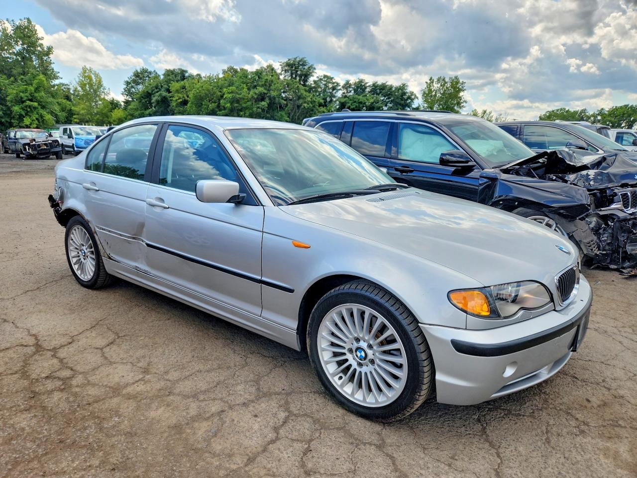 WBAEW53404PN36277 · 2004 BMW 330 · 4/13