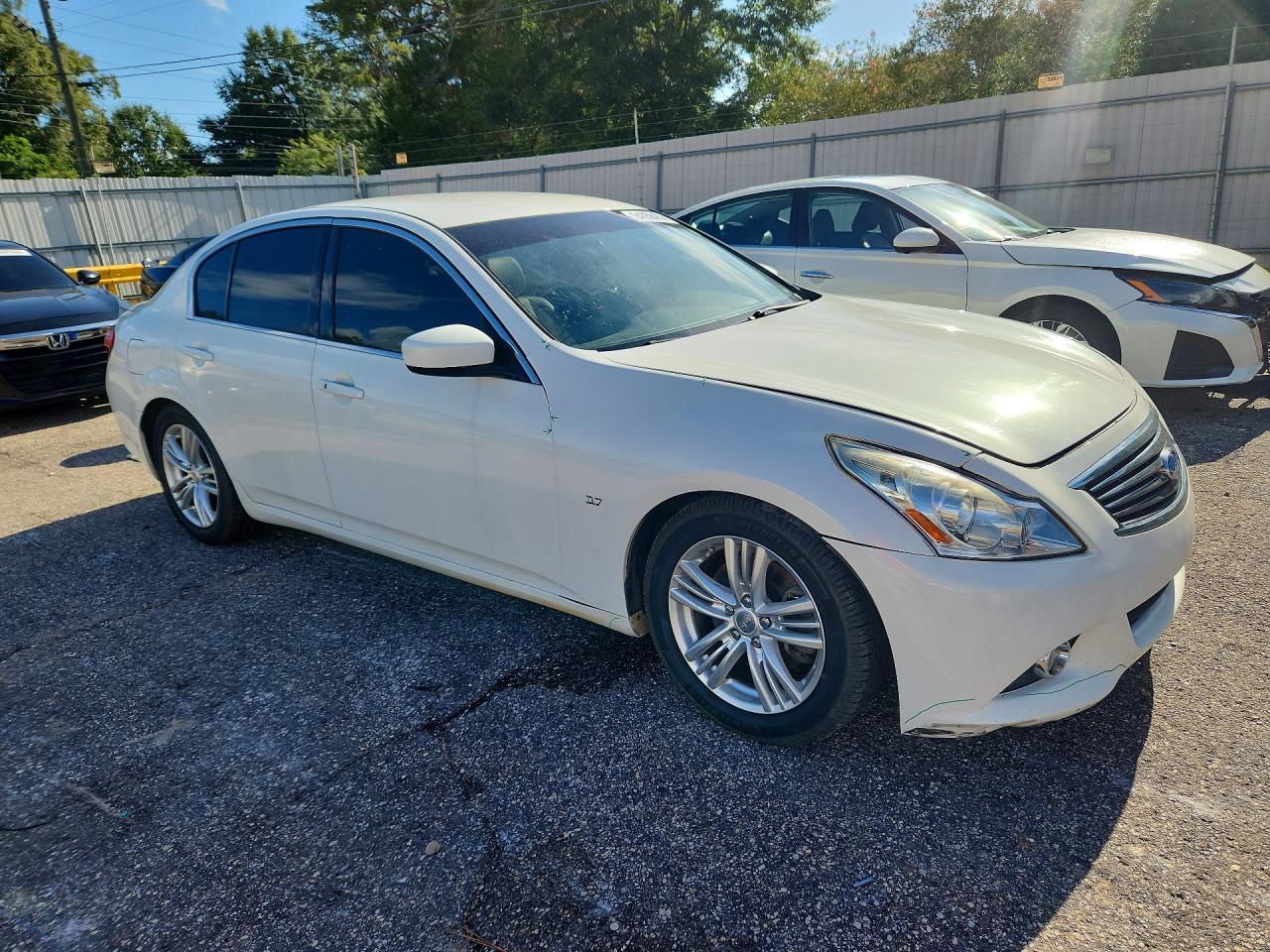 JN1CV6AP0FM500063 · 2015 INFINITI Q40 · 4/12
