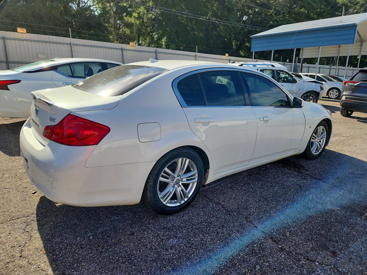 JN1CV6AP0FM500063 · 2015 INFINITI Q40 · 3/12