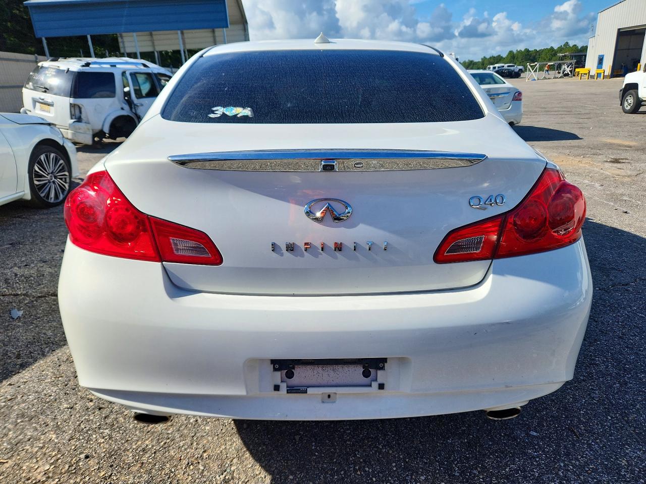 JN1CV6AP0FM500063 · 2015 INFINITI Q40 · 6/12