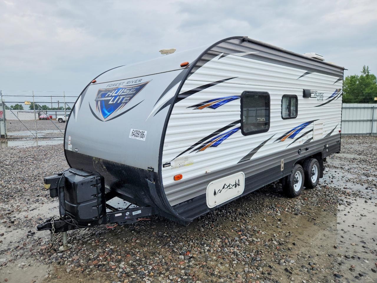 4X4TSM725J7415467 · 2018 FOREST RIVER SALEM CRUISE LITE · 2/10