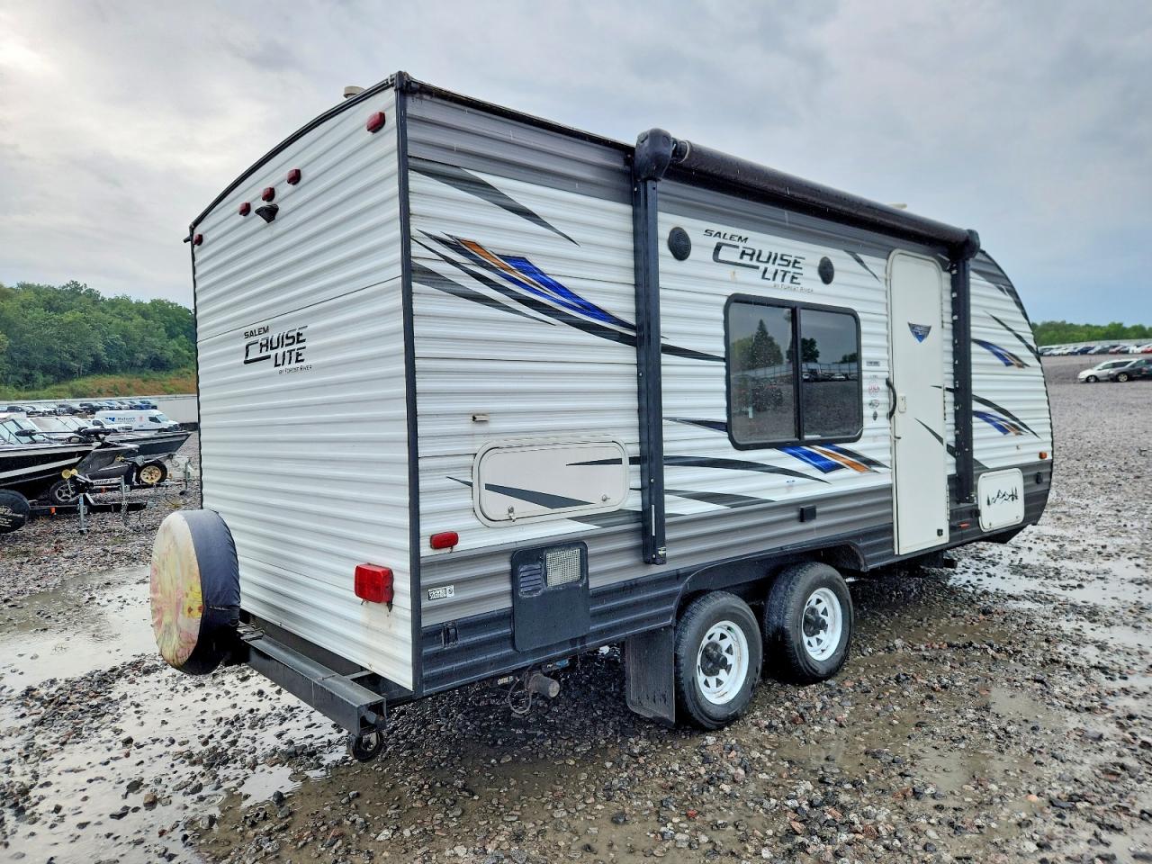 4X4TSM725J7415467 · 2018 FOREST RIVER SALEM CRUISE LITE · 4/10