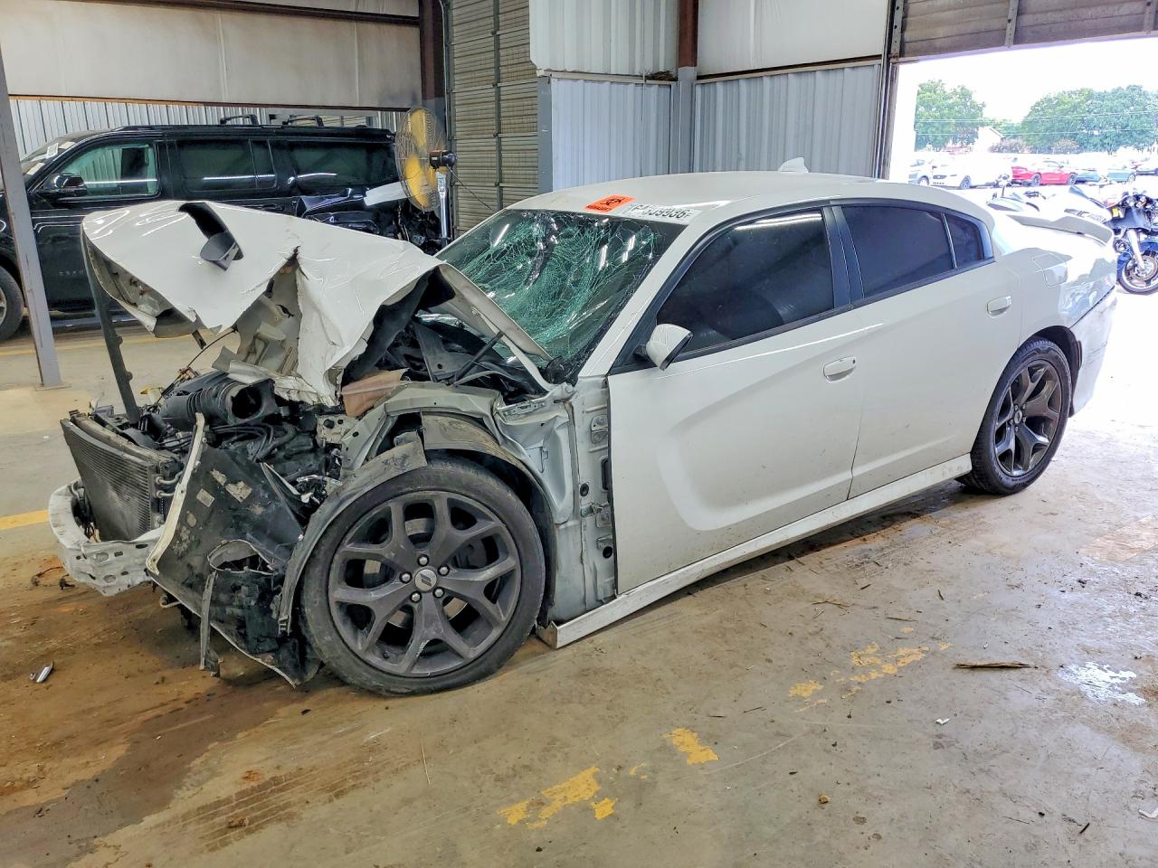 2C3CDXCT4KH513142 · 2019 DODGE CHARGER