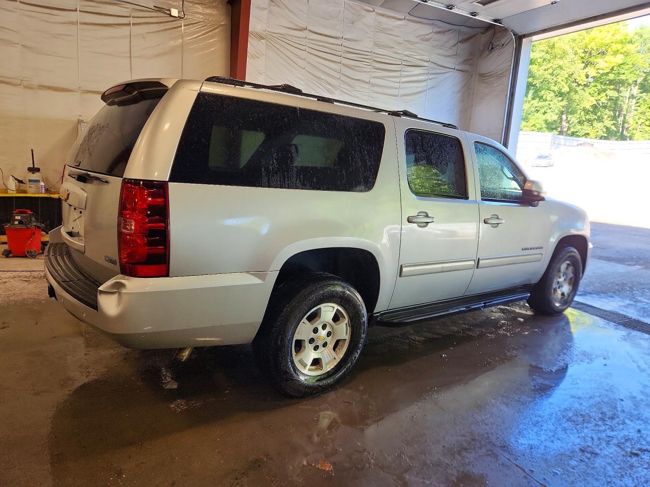 1GNSKHE70CR246724 · 2012 CHEVROLET SUBURBAN · 3/13