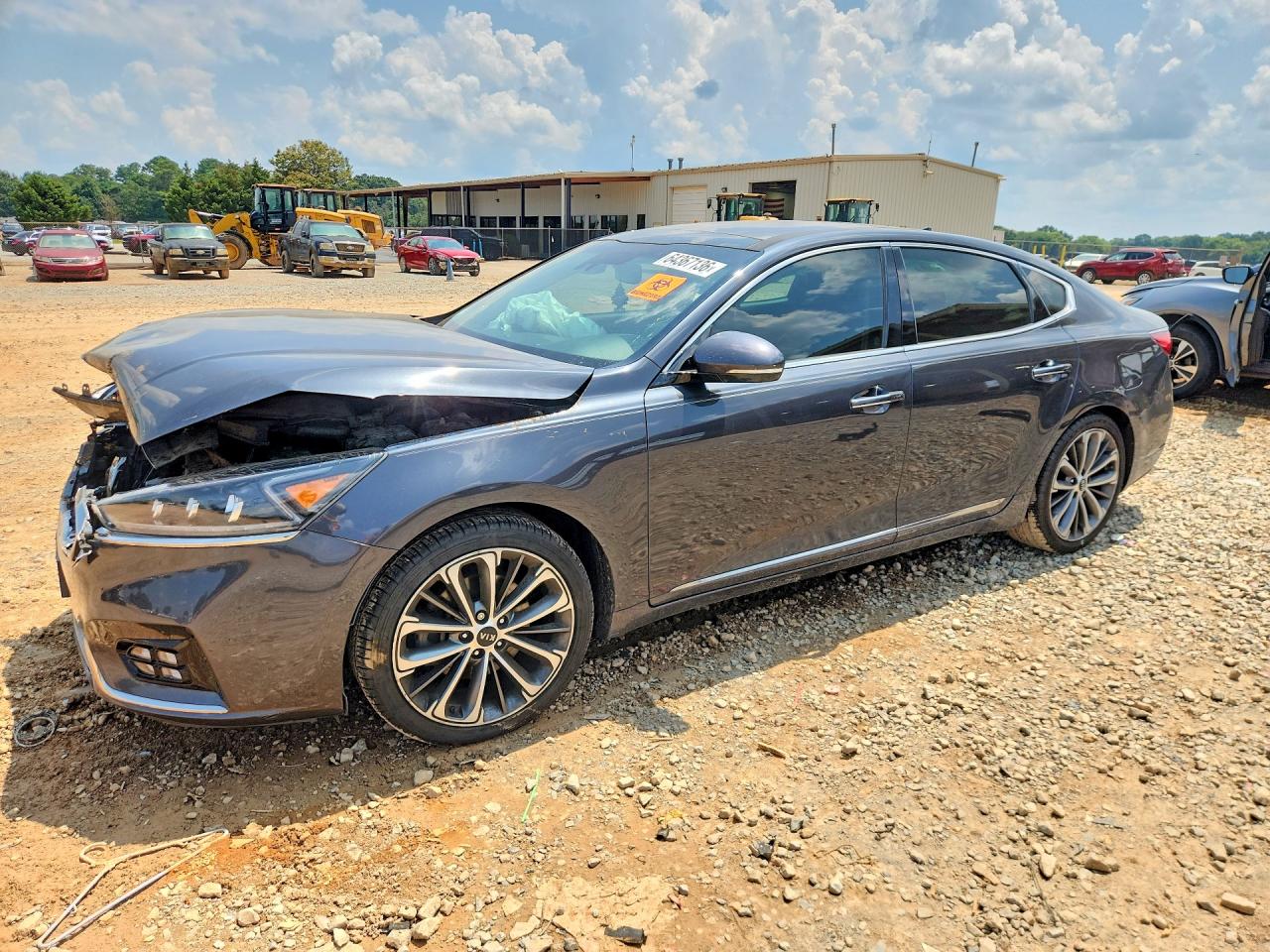 KNALC4J19K5164840 · 2019 KIA CADENZA