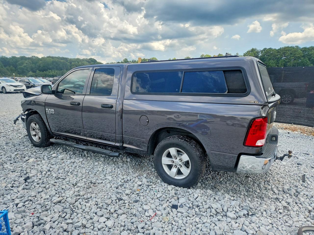 1C6RR6FG3KS581464 · 2019 RAM 1500 CLASSIC · 2/13