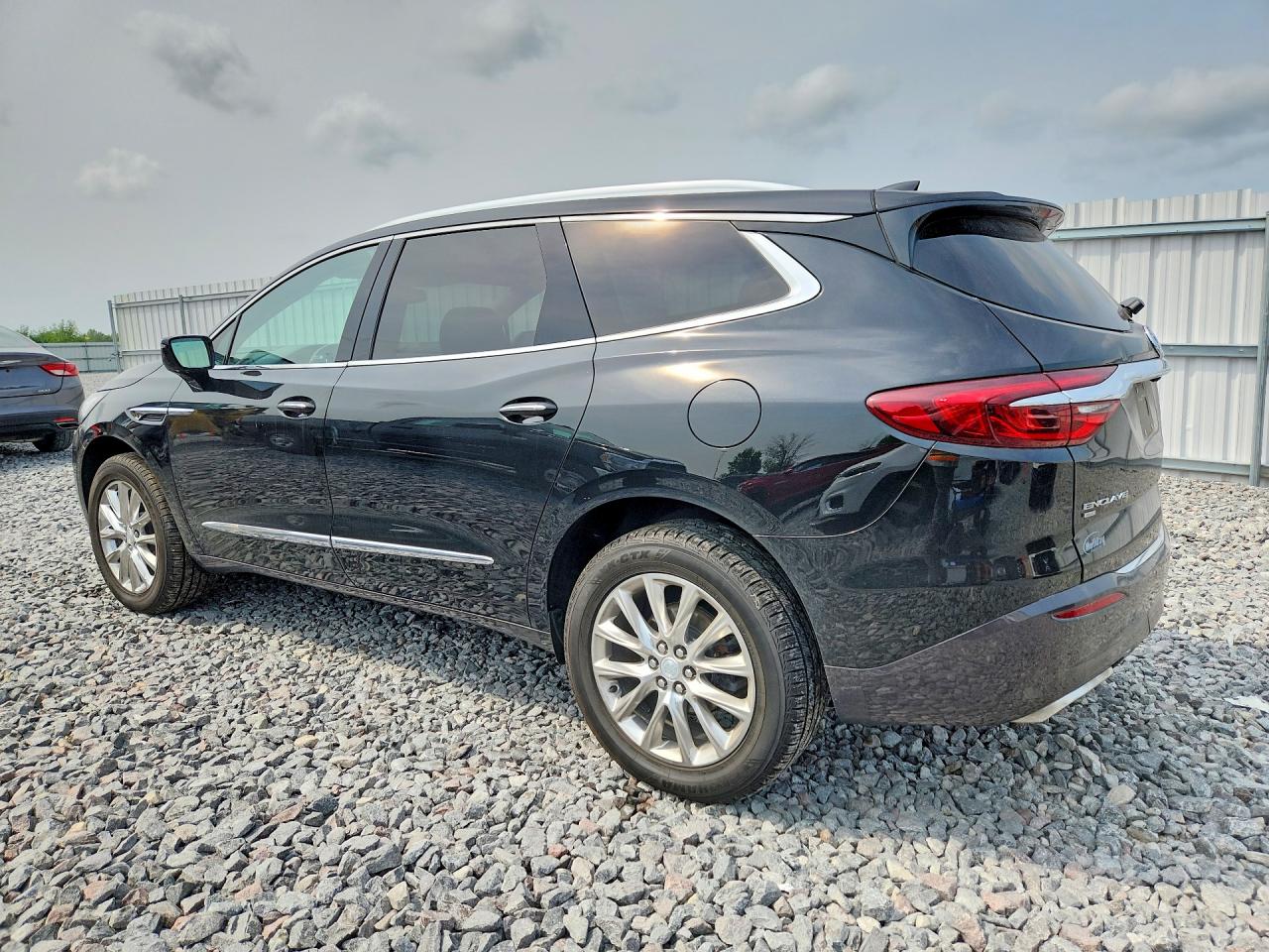 5GAEVAKW8MJ269685 · 2021 BUICK ENCLAVE · 2/13