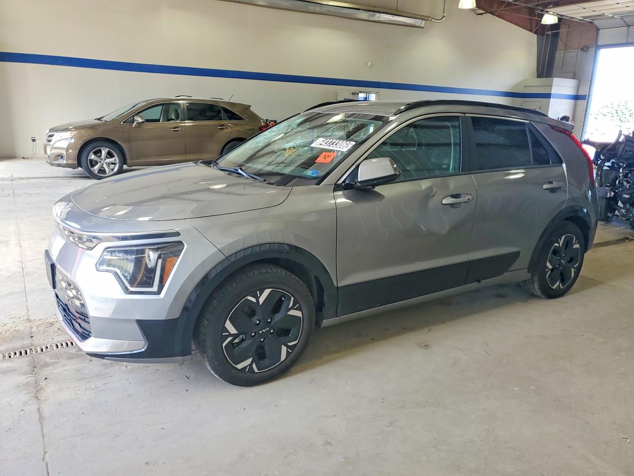 KNDCR3L11R5111360 · 2024 KIA NIRO