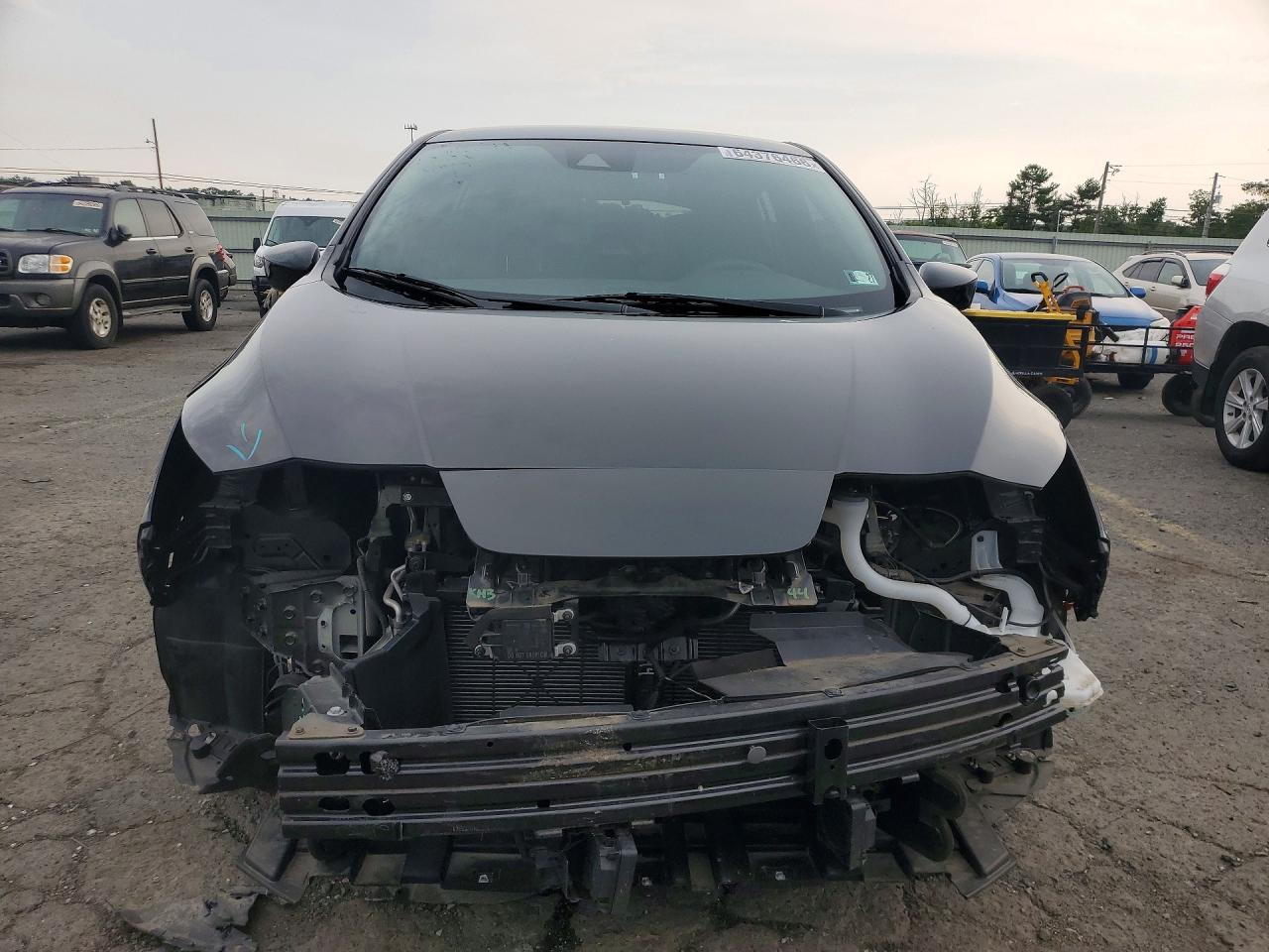 1N4AZ1BV8NC561468 · 2022 NISSAN LEAF · 5/12