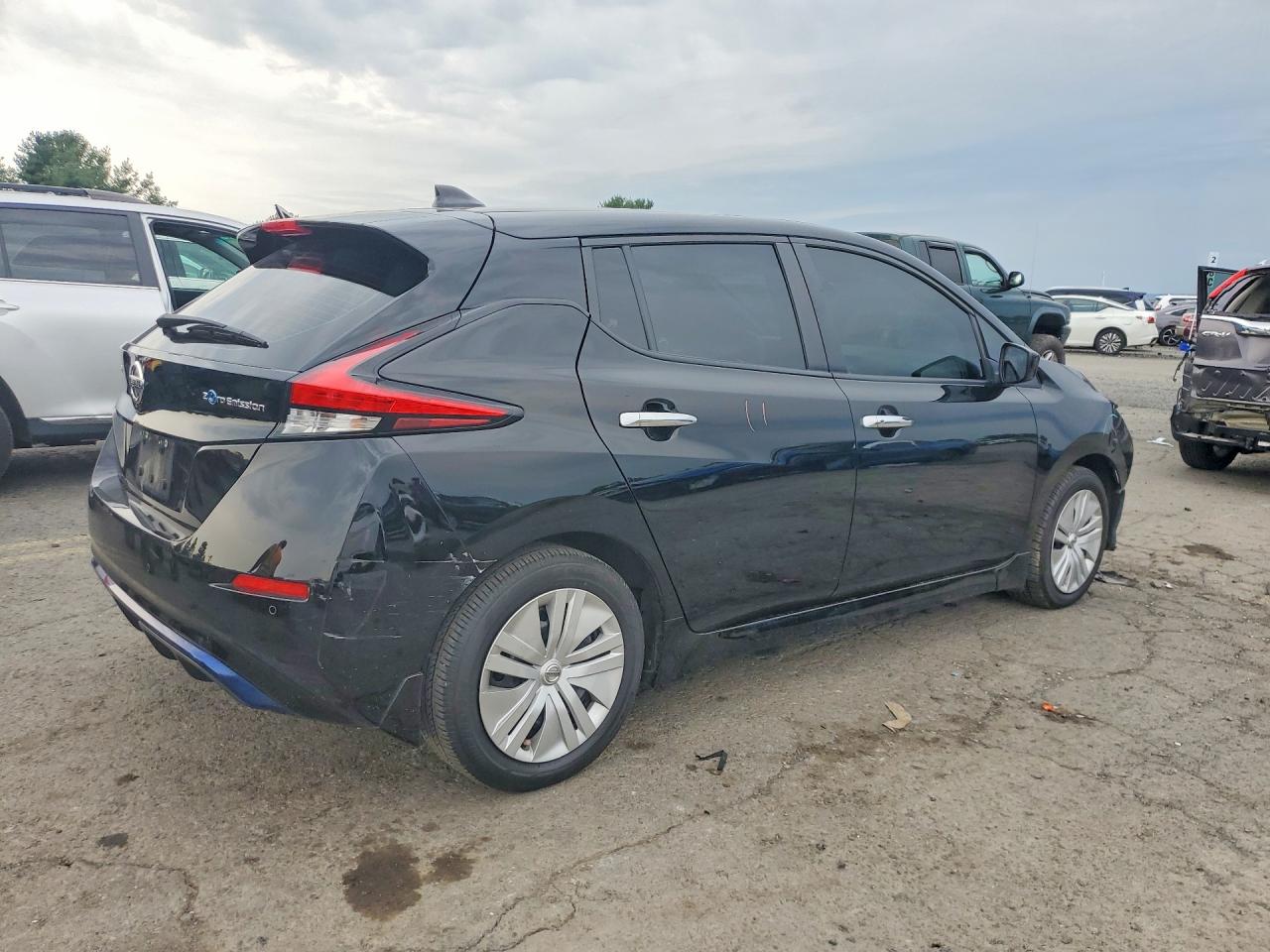 1N4AZ1BV8NC561468 · 2022 NISSAN LEAF · 3/12