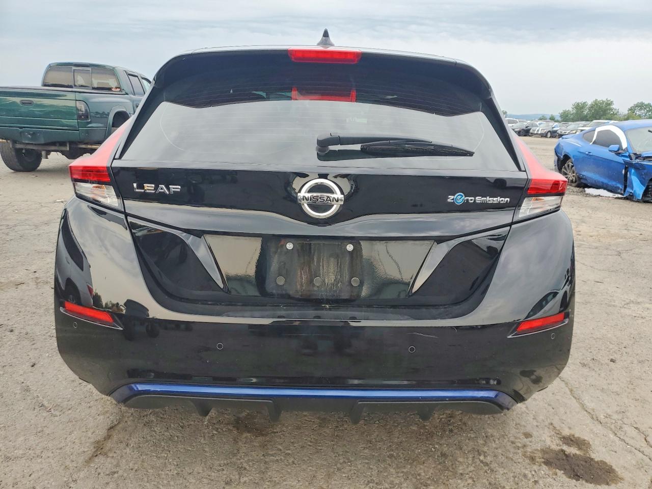 1N4AZ1BV8NC561468 · 2022 NISSAN LEAF · 6/12