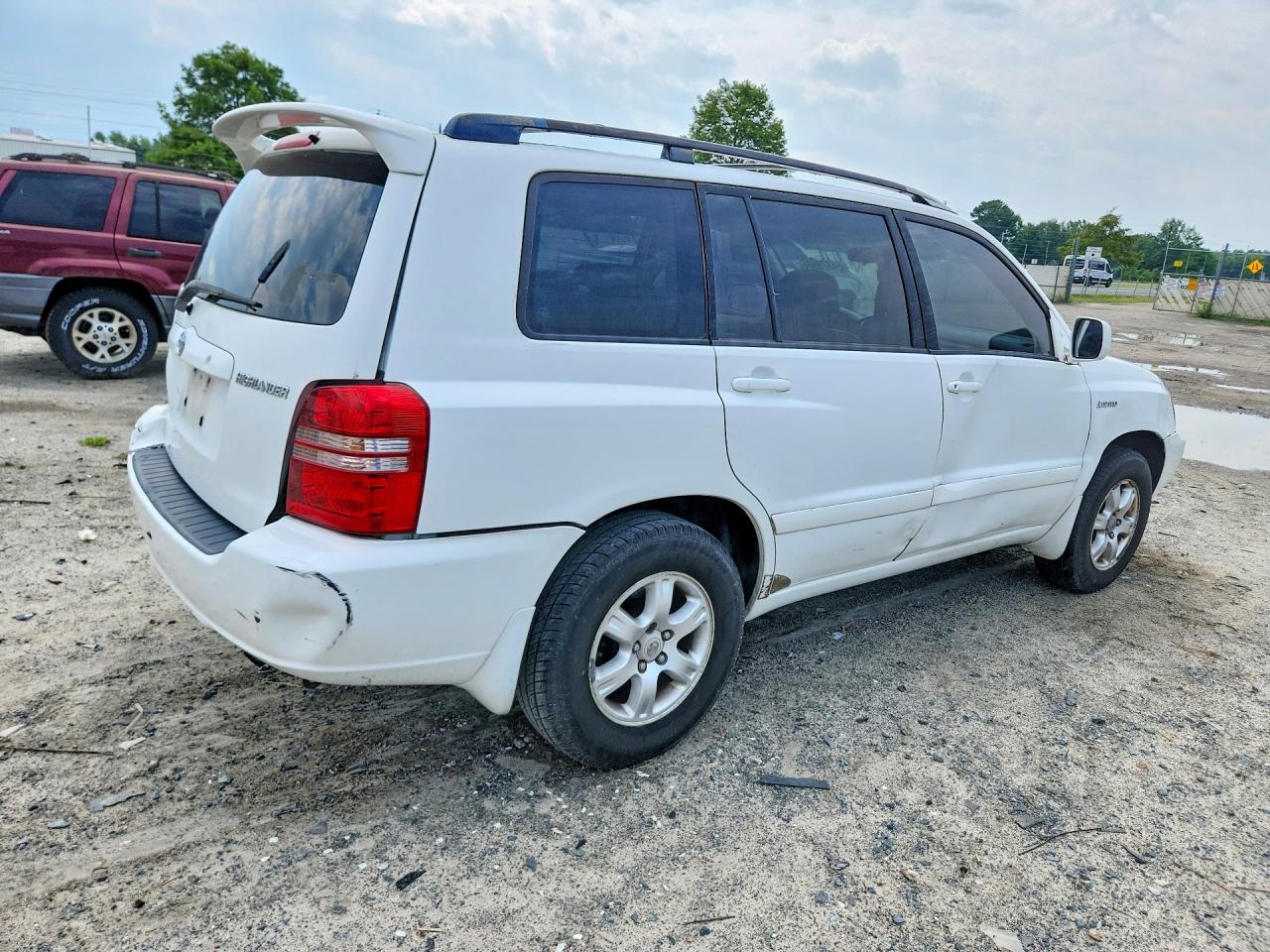 JTEGF21A430120643 · 2003 TOYOTA HIGHLANDER · 3/13