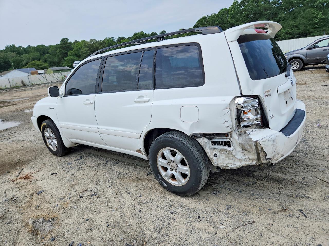 JTEGF21A430120643 · 2003 TOYOTA HIGHLANDER · 2/13