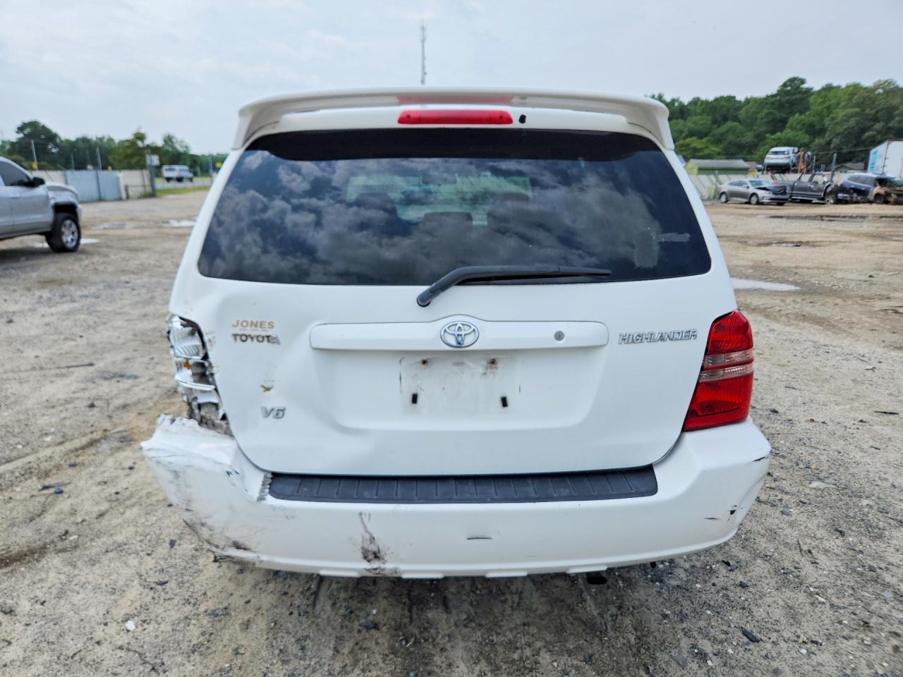 JTEGF21A430120643 · 2003 TOYOTA HIGHLANDER · 6/13