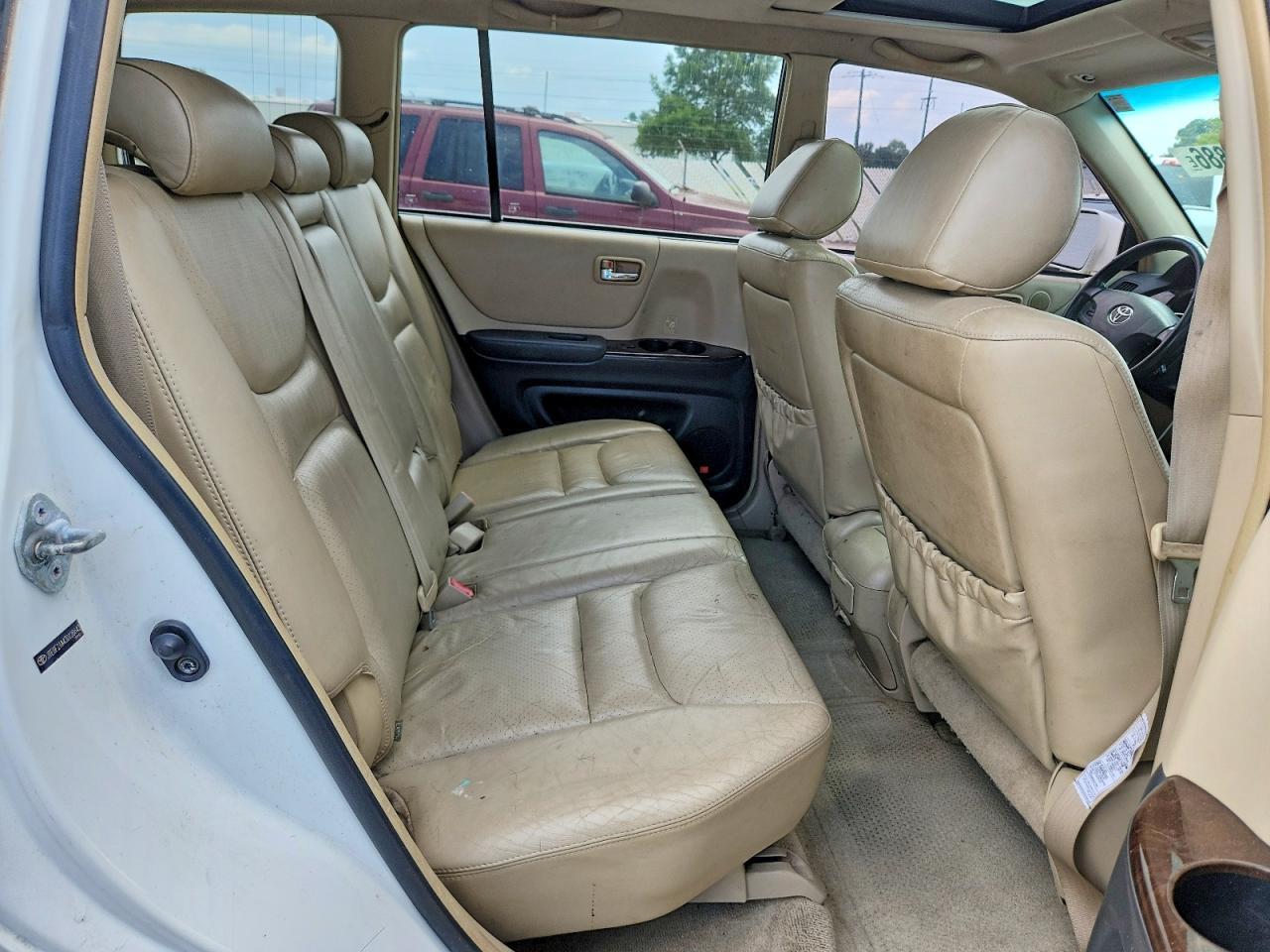 JTEGF21A430120643 · 2003 TOYOTA HIGHLANDER · 11/13