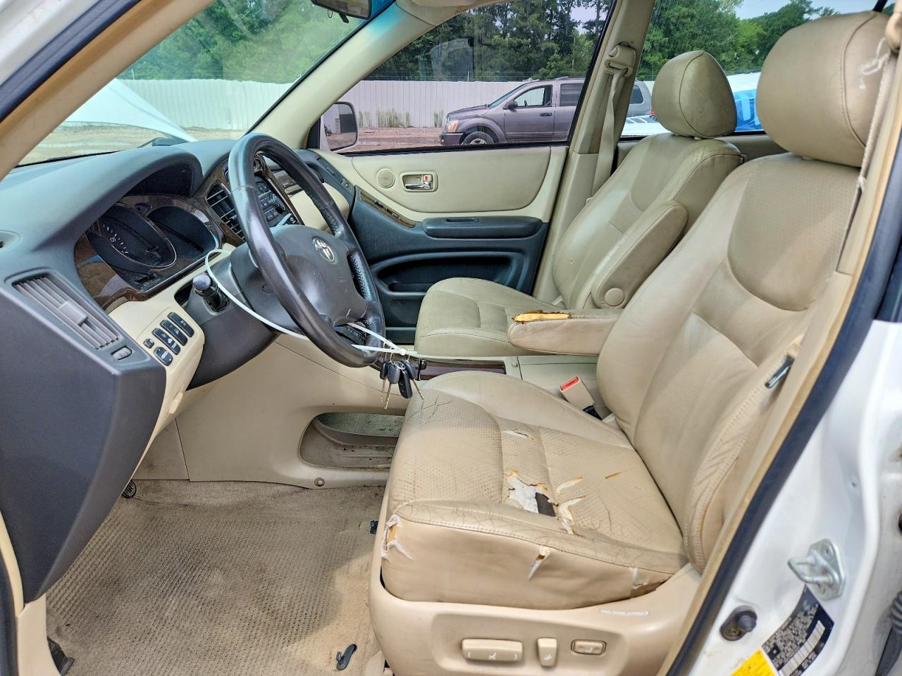 JTEGF21A430120643 · 2003 TOYOTA HIGHLANDER · 7/13