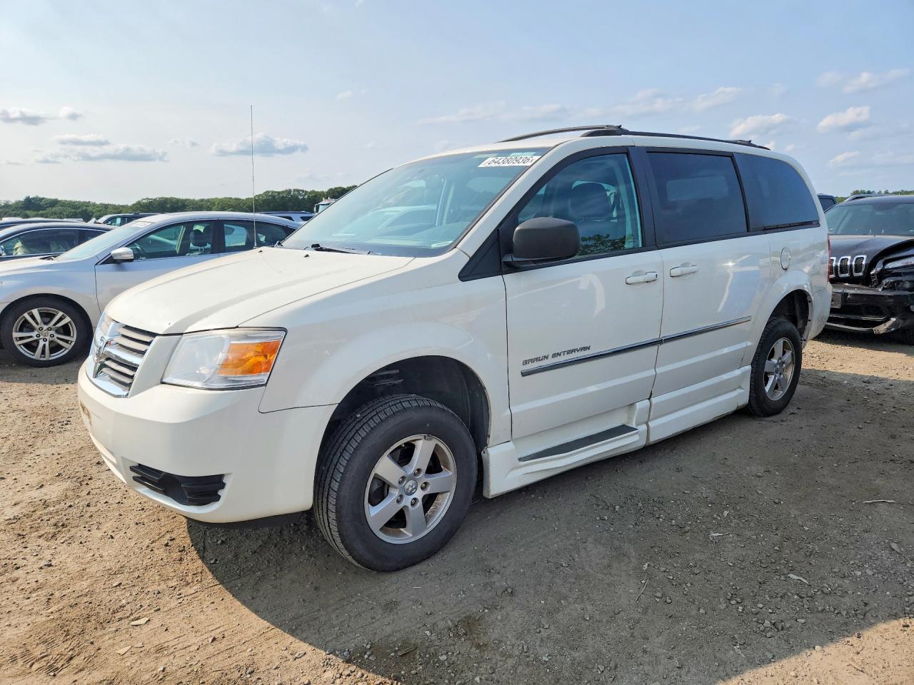 2D4RN5D15AR131198 · 2010 DODGE GRAND CARAVAN