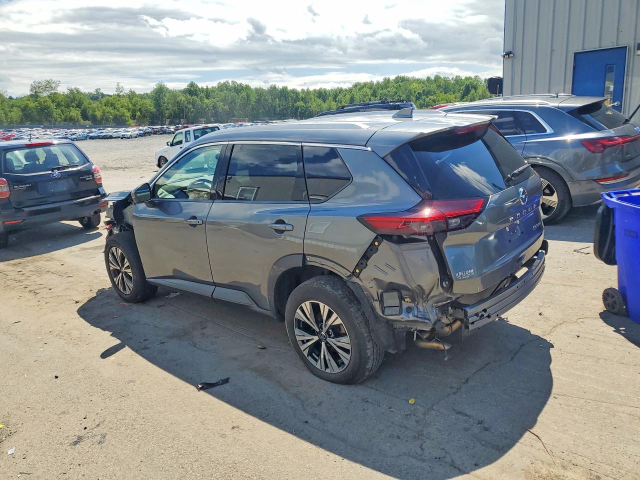 5N1AT3BB3MC803624 · 2021 NISSAN ROGUE · 2/13