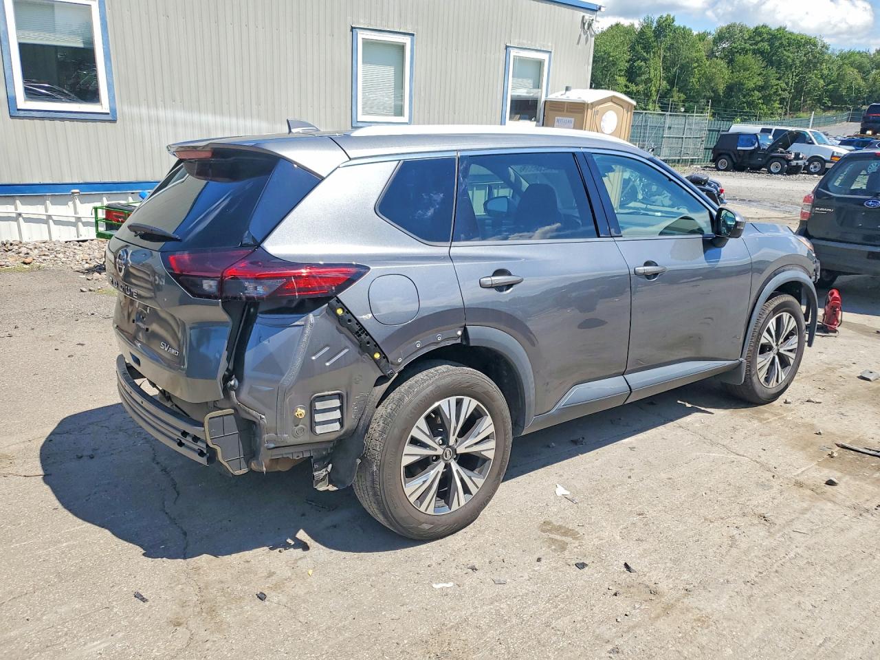 5N1AT3BB3MC803624 · 2021 NISSAN ROGUE · 3/13
