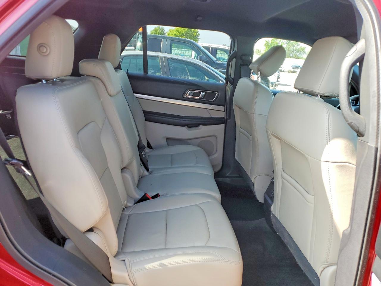 1FM5K8D82JGB70041 · 2018 FORD EXPLORER · 11/13