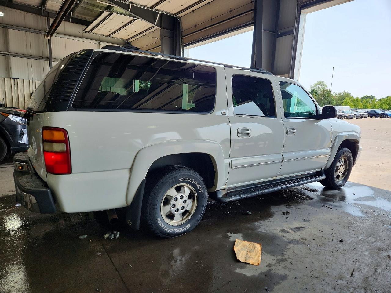 3GNFK16Z63G334637 · 2003 CHEVROLET SUBURBAN · 3/13