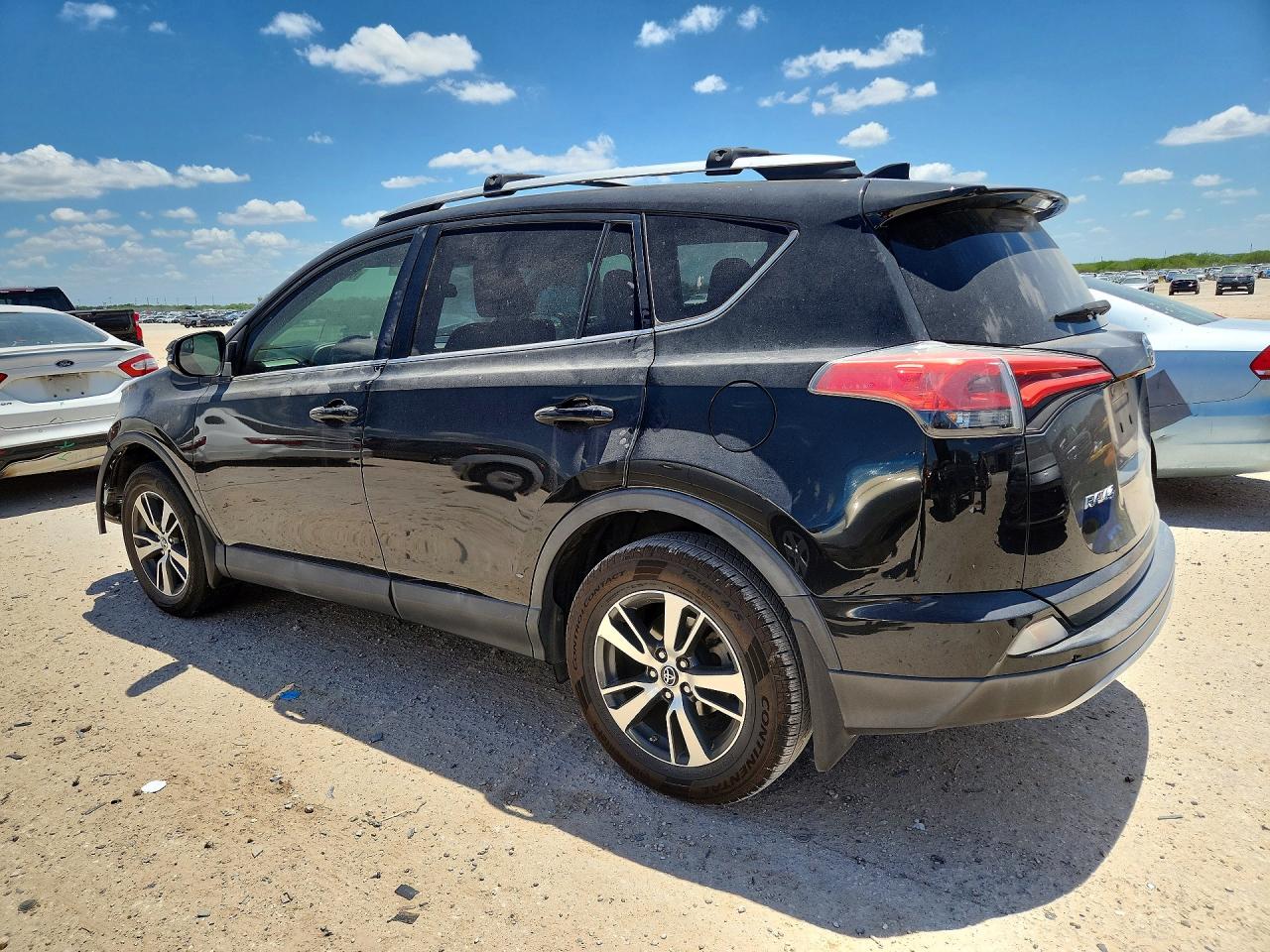 2T3WFREV0GW252242 · 2016 TOYOTA RAV4 · 2/13