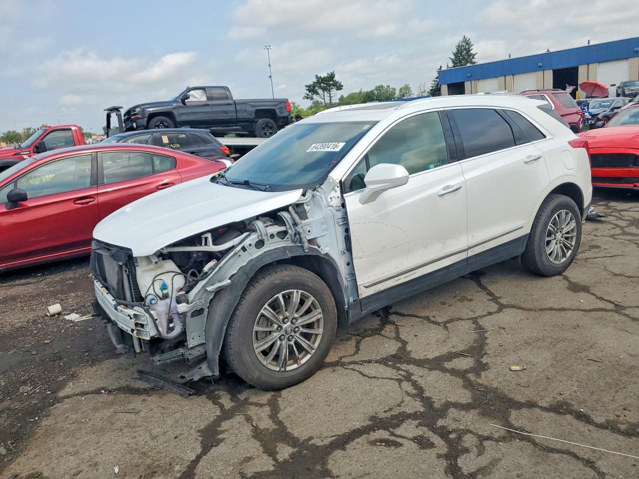 1GYKNDRS5JZ199477 · 2018 CADILLAC XT5