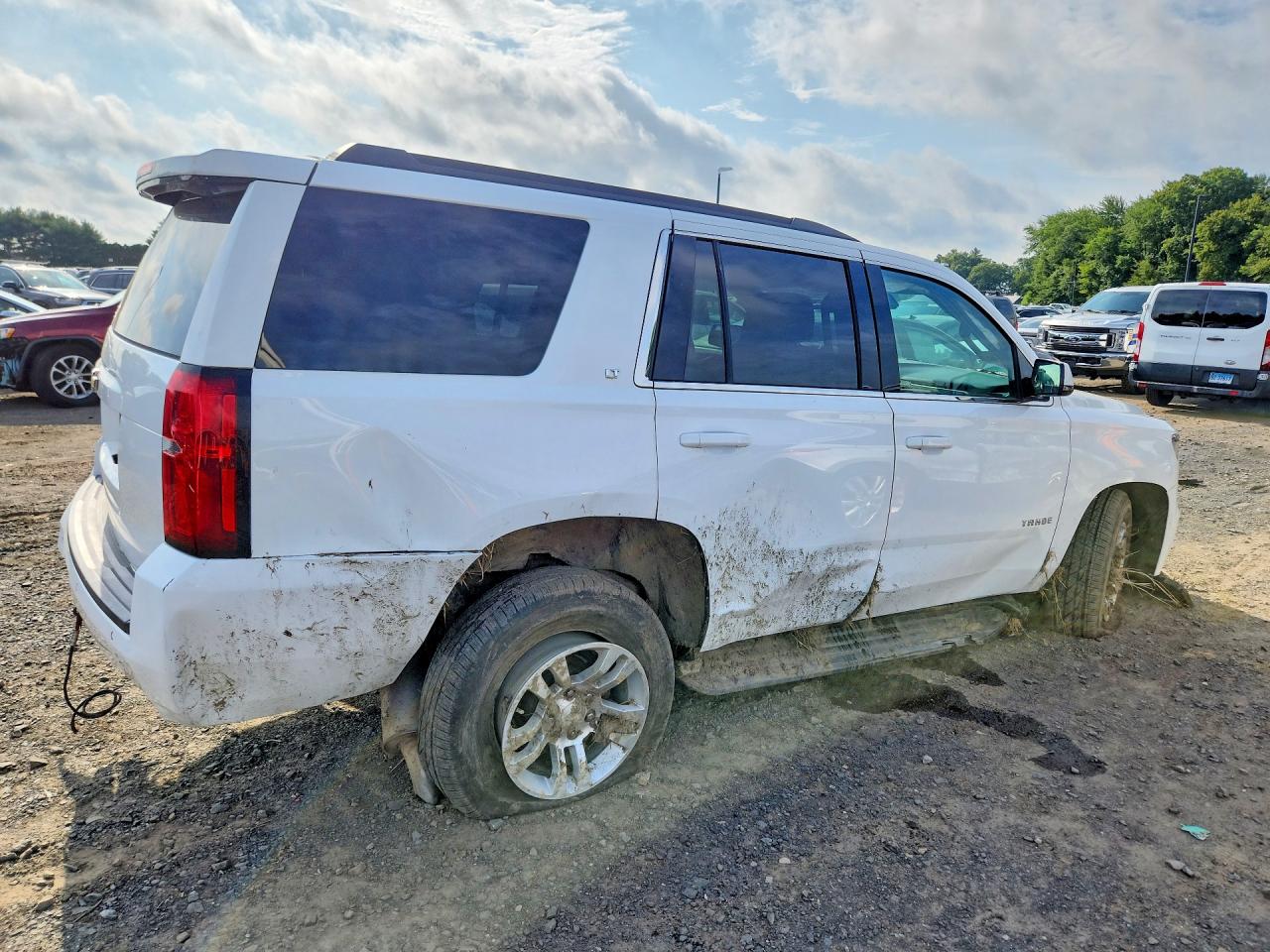 1GNSKBKC8KR198872 · 2019 CHEVROLET TAHOE · 3/13
