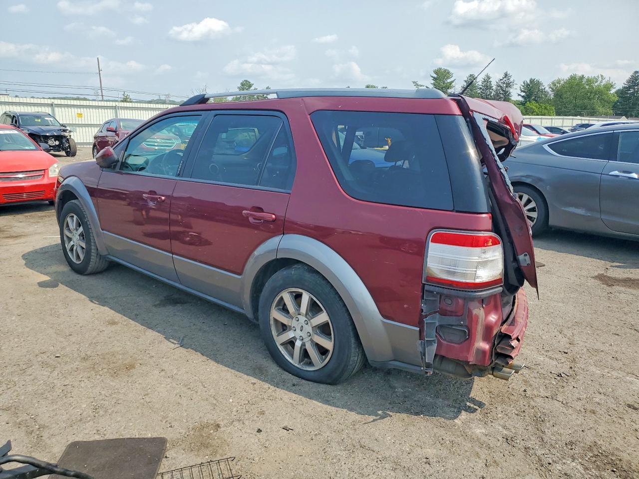 1FMDK02W08GA45824 · 2008 FORD TAURUS X · 2/14