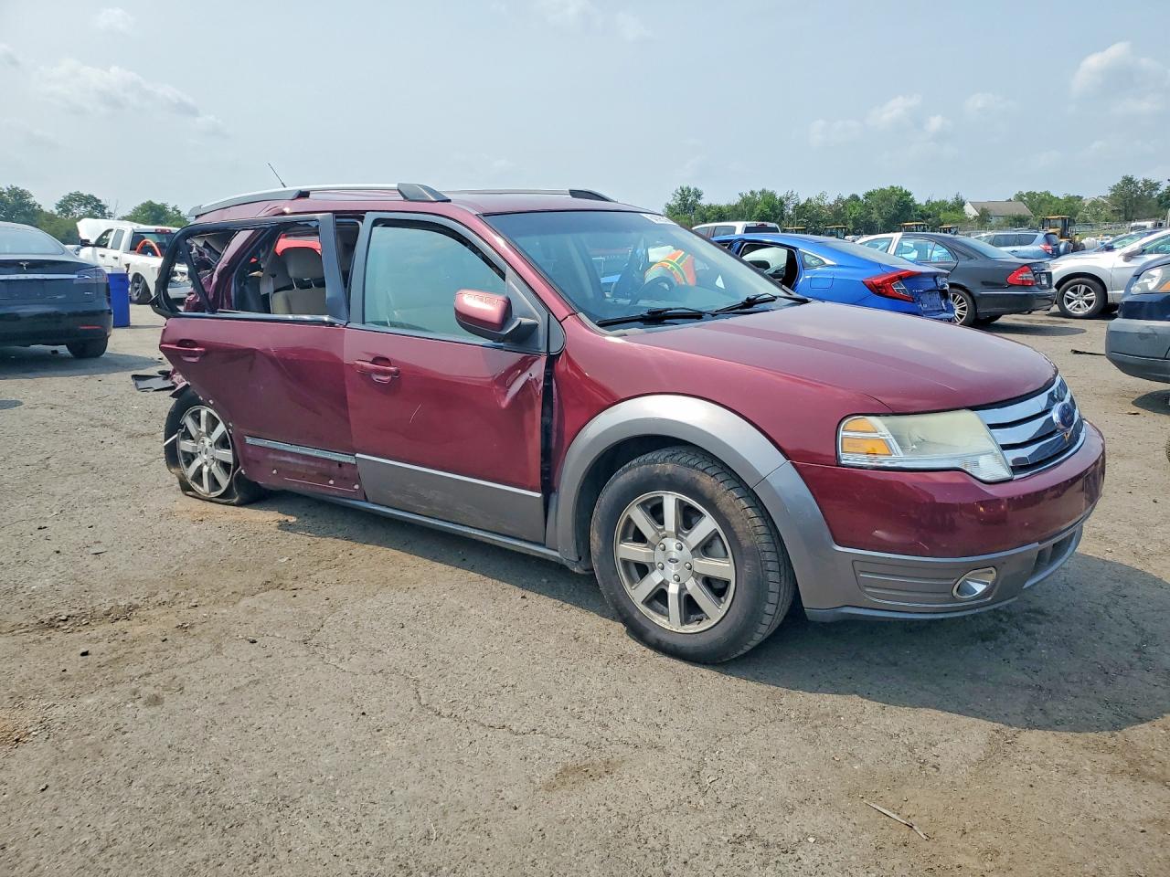 1FMDK02W08GA45824 · 2008 FORD TAURUS X · 4/14